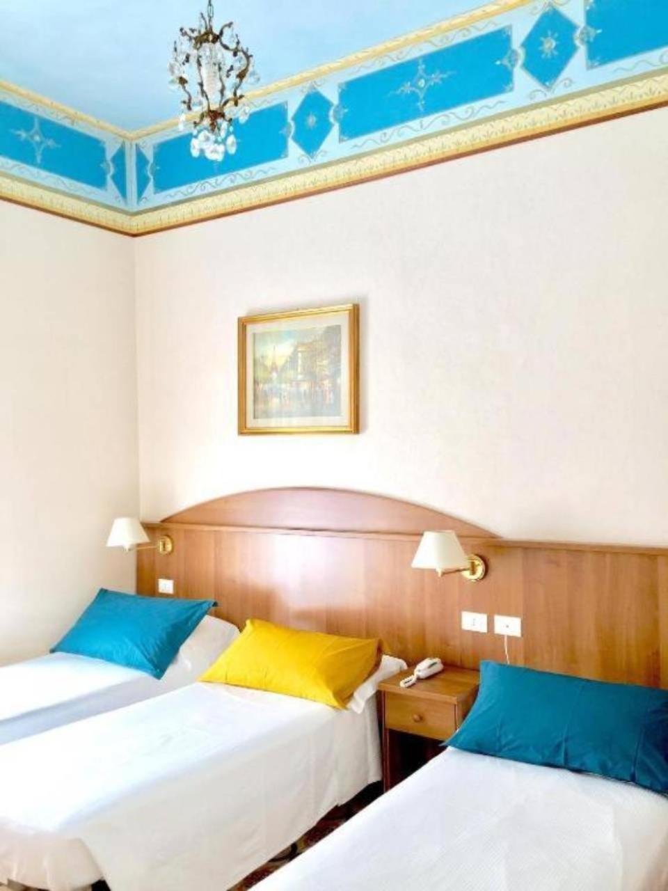Nahid Accommodation โรม ภายนอก รูปภาพ