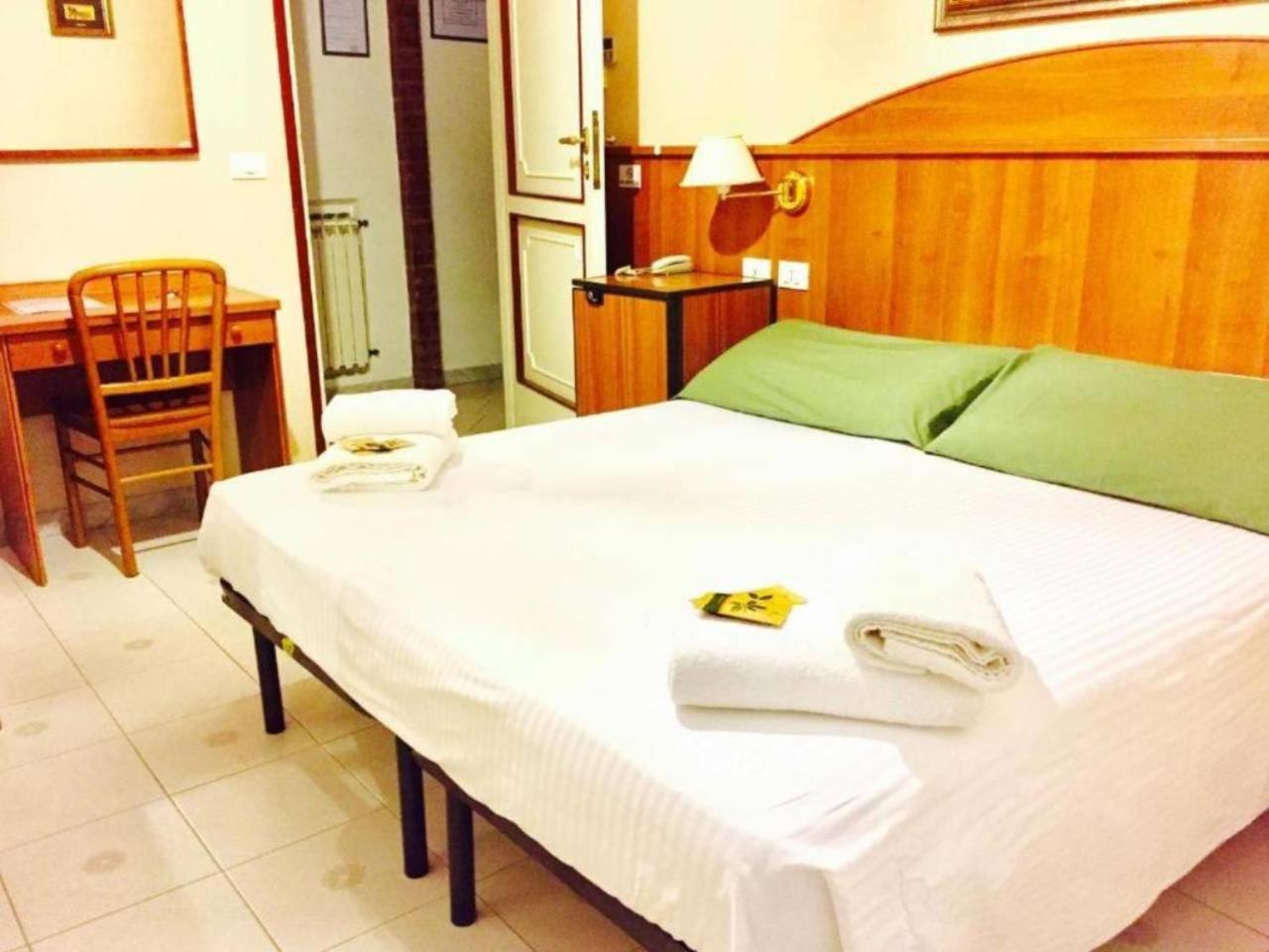 Nahid Accommodation โรม ภายนอก รูปภาพ