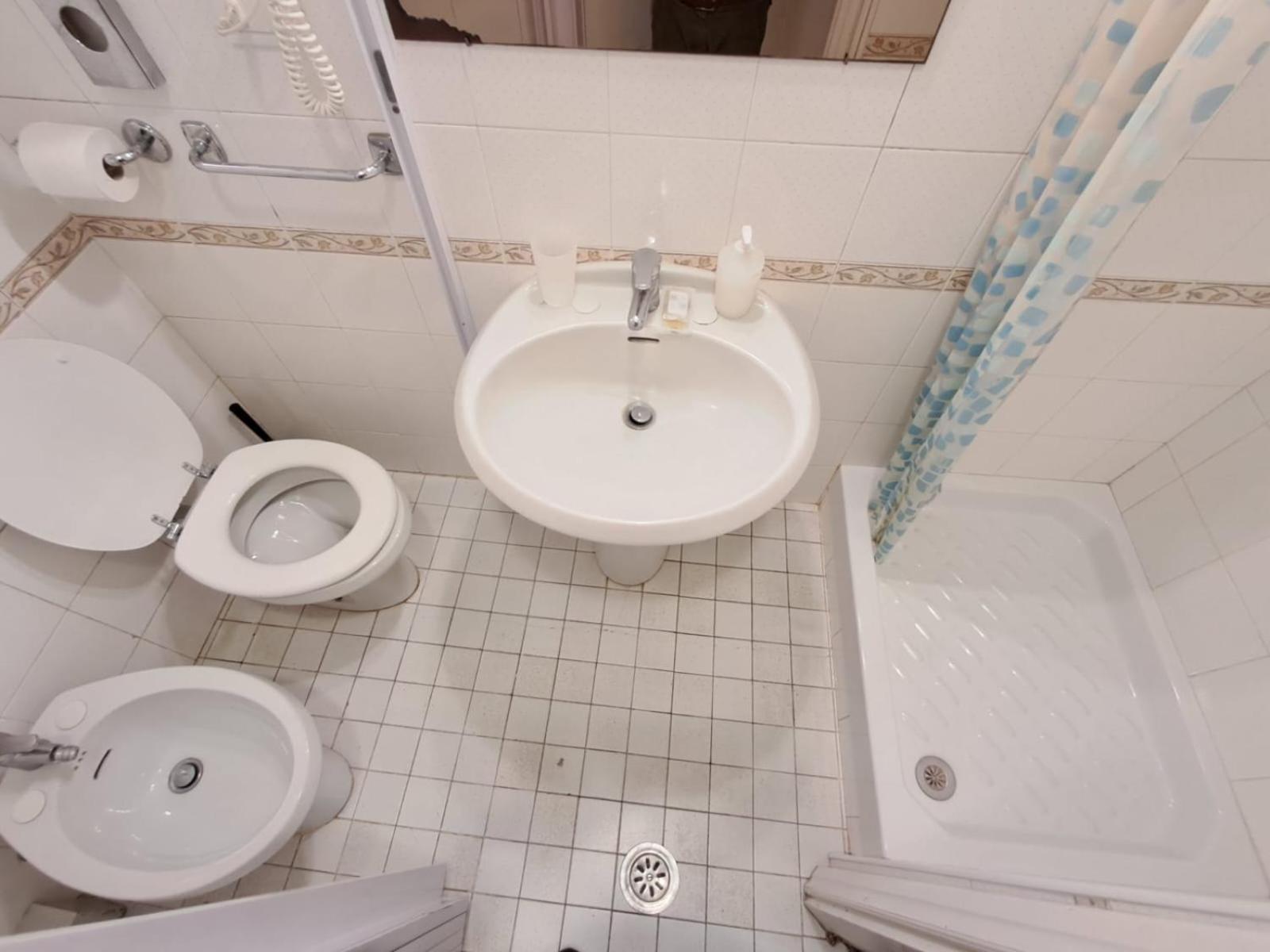 Nahid Accommodation โรม ภายนอก รูปภาพ