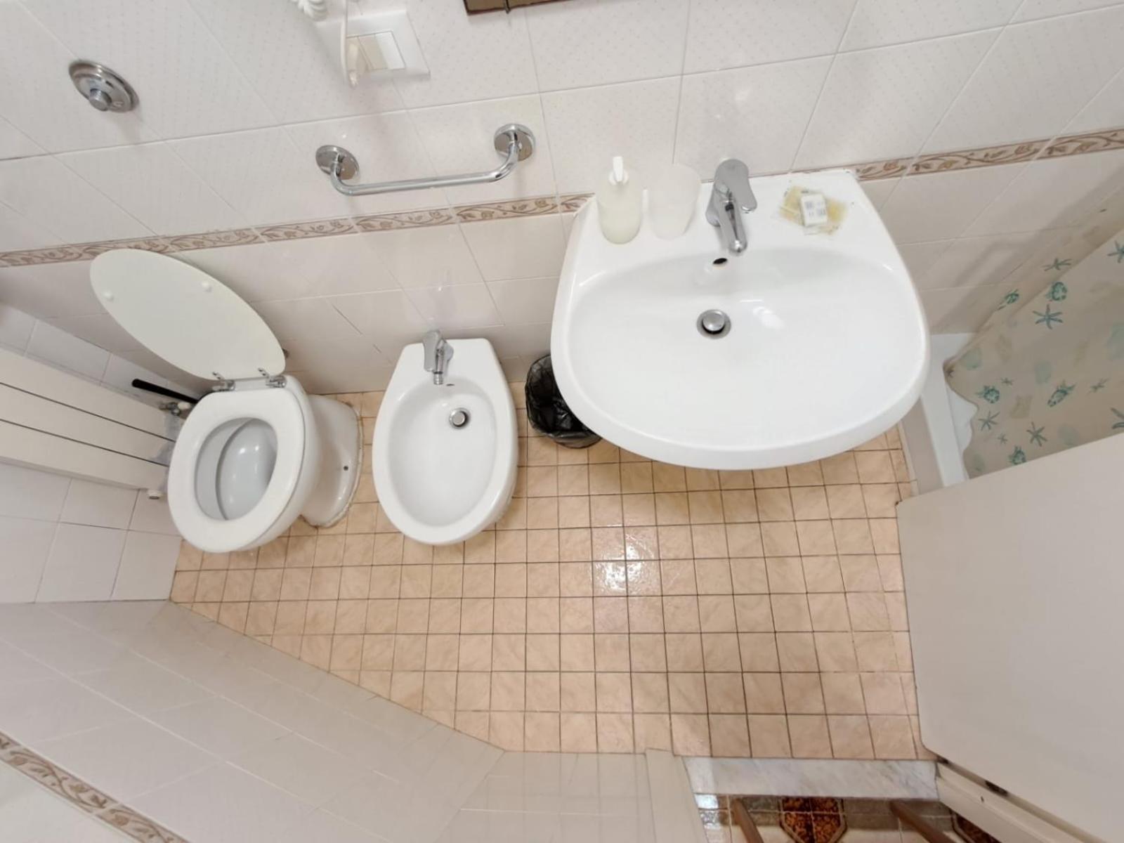 Nahid Accommodation โรม ภายนอก รูปภาพ